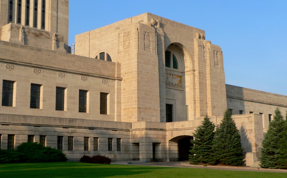 Nebraska State Capitol N entrance from NE 1