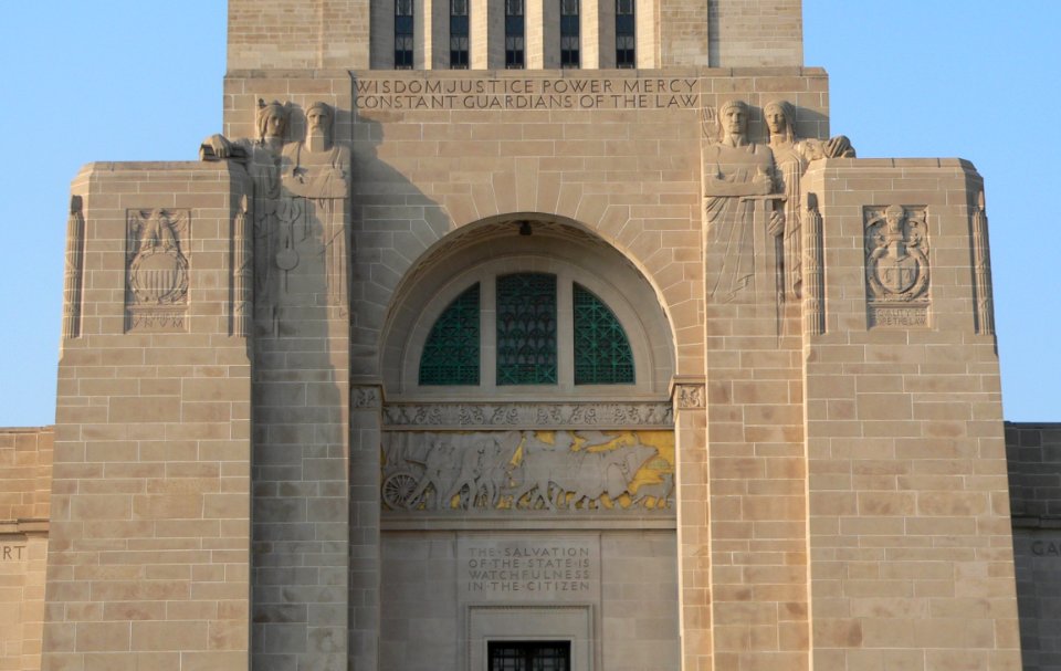 Nebraska State Capitol N side detail 1