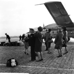 Nederlands contingent bemanningsleden van het Amerikaans marineschip USS Claude , Bestanddeelnr 918-5213
