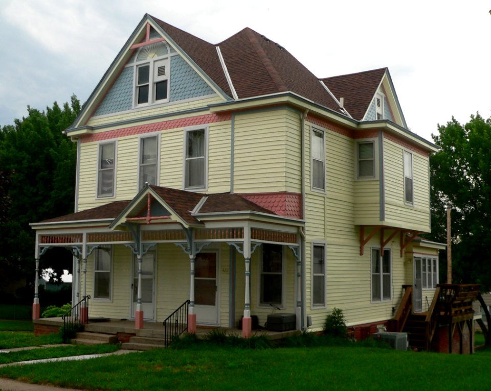 Nebraska City 622-624 1st Ave