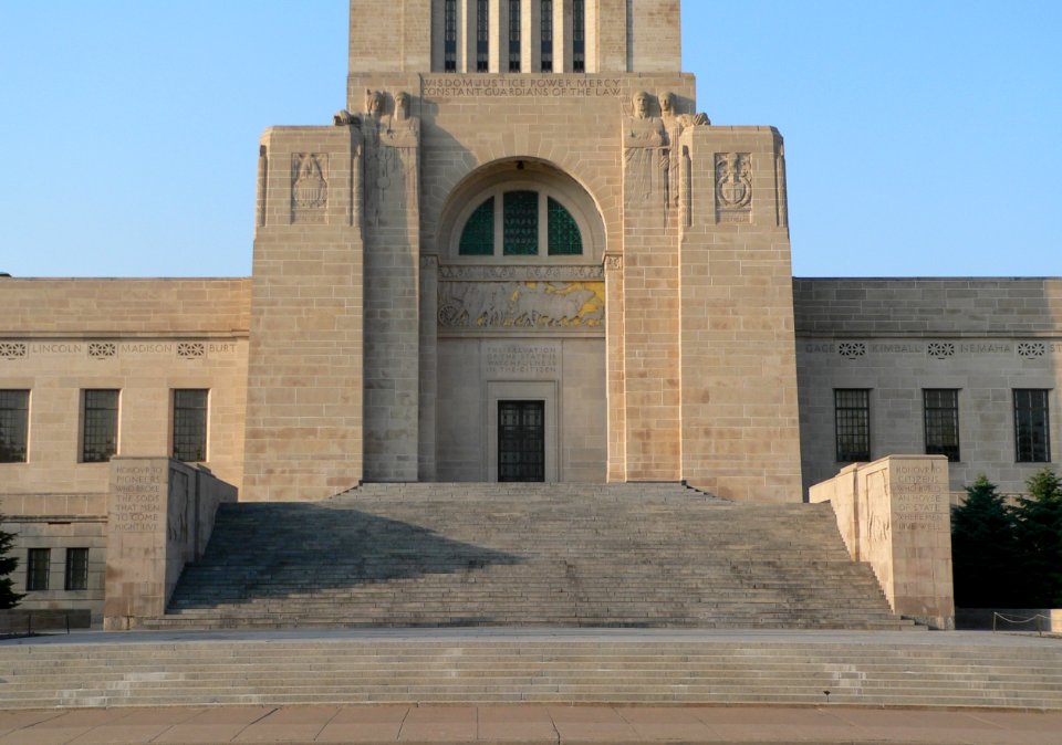 Nebraska State Capitol N entrance 2