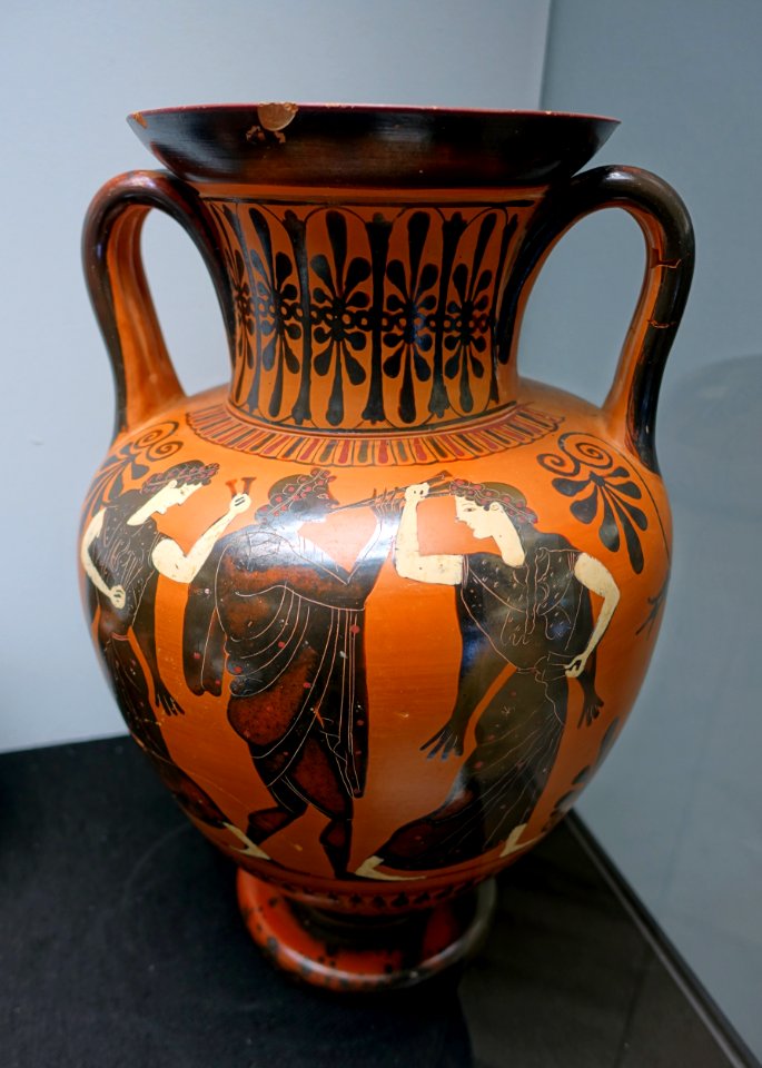Neck amphora with Dionysian scene, , c. 500 BC, L 213 - Martin von Wagner Museum - Würzburg, Germany - DSC05564