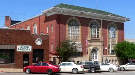Nebraska City Memorial Building from SW 2