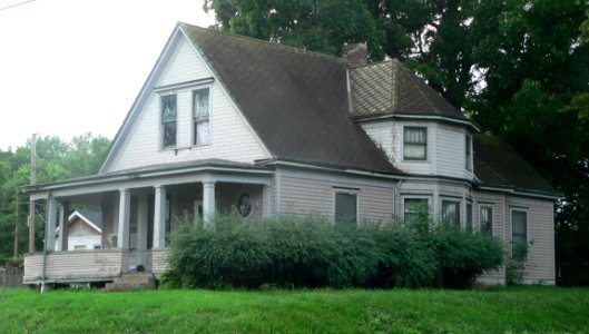 Nebraska City 13th St x 2nd Corso SW corner from NE 1
