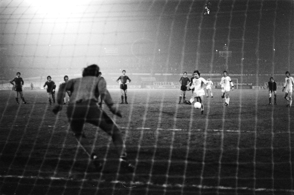 NEC tegen PSV 2-2 penalty NEC, Bestanddeelnr 929-6175
