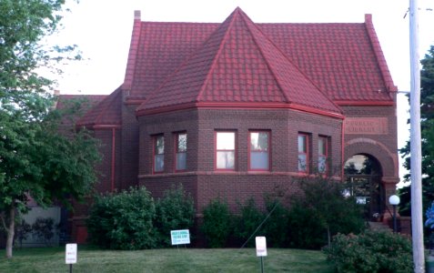 Nebraska City library from N 2