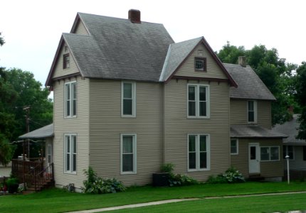 Nebraska City 502 S 13th St from NE 1