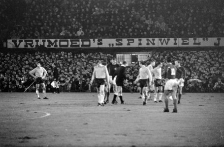 Nederland tegen Joegoslavië 1-2. Piet Keizer wordt veld uitgestuurd, verslagenhe, Bestanddeelnr 920-8264