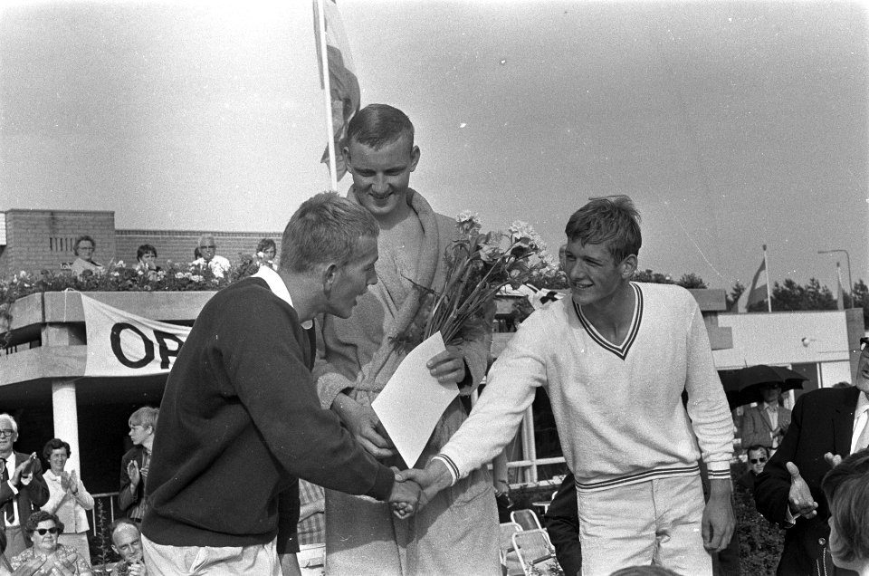 Nederlandse Kampioenschappen Zwemmen 1500m te Dieren. Dick Langerhorst werd kamp, Bestanddeelnr 920-5520