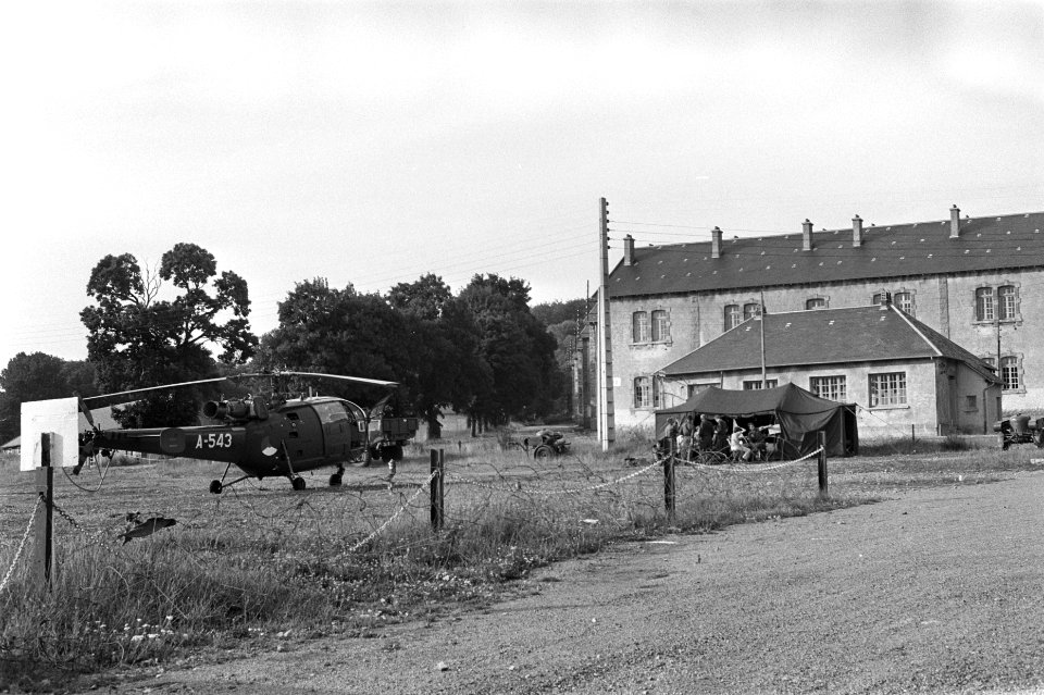 Nederlandse leger oefent in La Courtine, Frankrijk kamp, Bestanddeelnr 923-7325