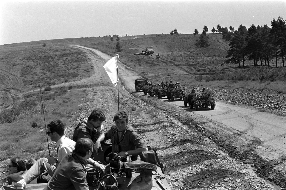 Nederlandse leger oefent in La Courtine, Frankrijk 17e pantserinfanteriebataljo, Bestanddeelnr 923-7312