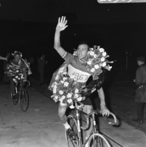 Nederlandse Kampioenschappen Wielrennen op baan in het Olympisch Stadion . Ger B, Bestanddeelnr 920-5651
