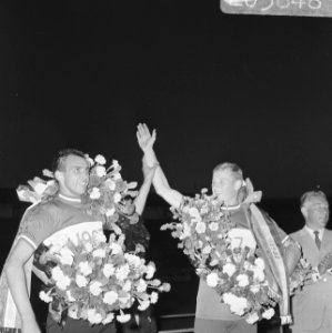 Nederlandse Kampioenschappen Wielrennen op baan in het Olympisch Stadion . Links, Bestanddeelnr 920-5648