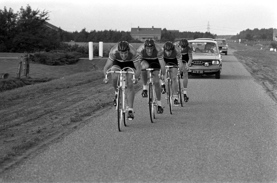 Nederlandse clubkampioenschappen wielrennen te Dronten, de winnende ploeg van IJ, Bestanddeelnr 926-6990