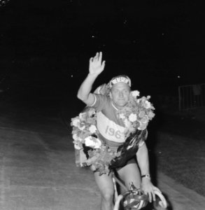 Nederlandse Kampioenschappen Wielrennen op baan in het Olympisch Stadion . Frans, Bestanddeelnr 920-5654