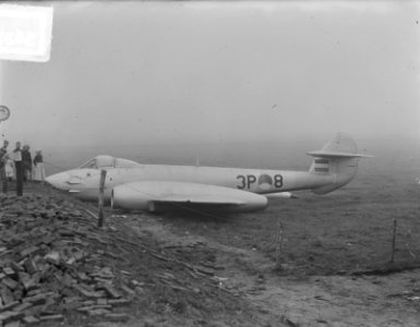 Nederlandse Gloster Meteor MK.IV straaljager van de Koninklijke Luchtmacht bij V, Bestanddeelnr 903-6317