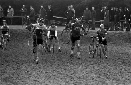 Nederlandse kampioenschappen Veldrijden (Cycle cross) op Beekse Bergen bij Tilbu, Bestanddeelnr 926-1998