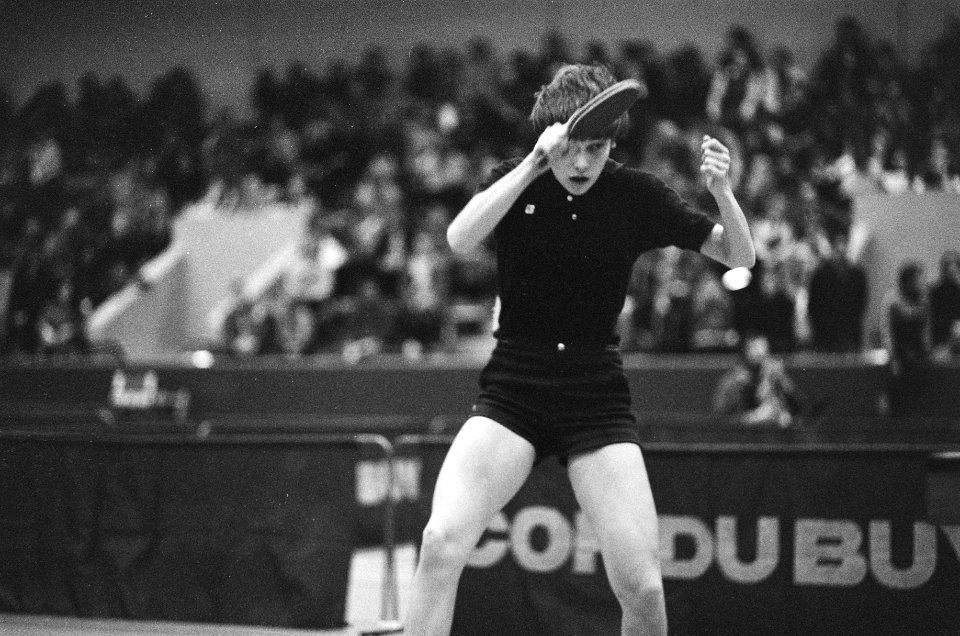 Nederlandse kampioenschappen tafeltennis in Utrecht, Bettine Vriesekoop in aktie 15 maart 1981, Bestanddeelnr 931-3753