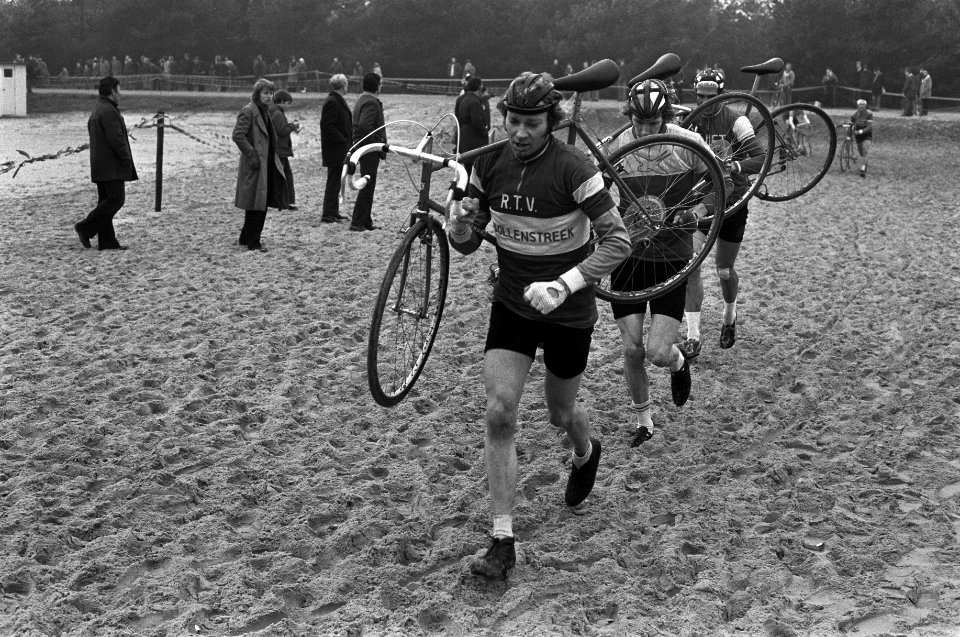 Nederlandse kampioenschappen Veldrijden (Cycle cross) op Beekse Bergen bij Tilbu, Bestanddeelnr 926-1999