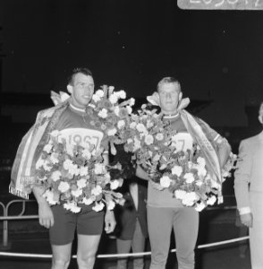 Nederlandse Kampioenschappen Wielrennen op baan in het Olympisch Stadion . Links, Bestanddeelnr 920-5647