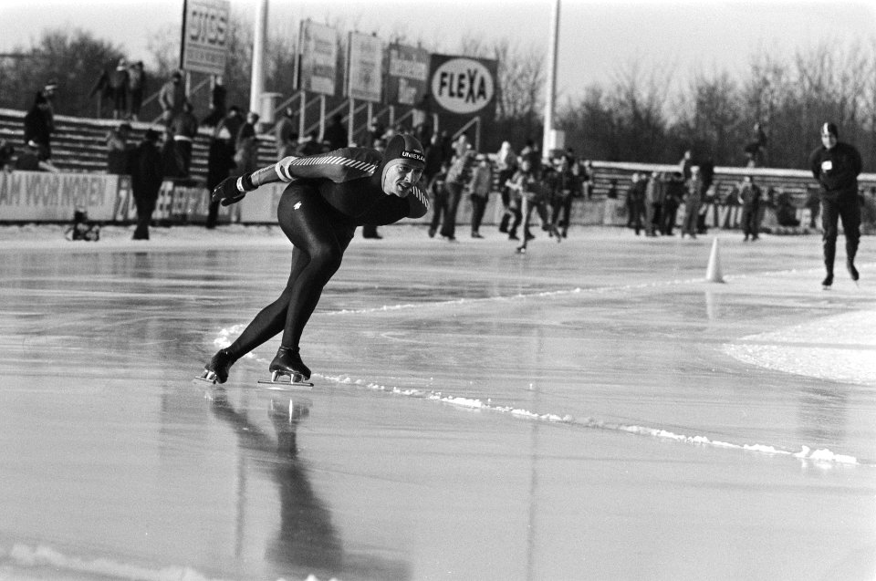 Nederlandse kampioenschappen schaatsen heren allround in Heerenveen. Hilbert van, Bestanddeelnr 931-9033
