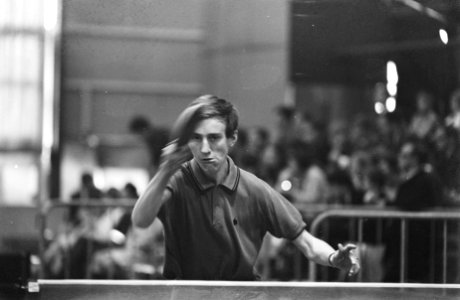 Nederlandse kampioenschappen Tafeltennis. Bert van der Helm in aktie, Bredas kam, Bestanddeelnr 921-2092