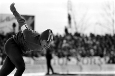Nederlandse kampioenschappen schaatsen dames en heren te Deventer. Ard Schenk in, Bestanddeelnr 923-1491