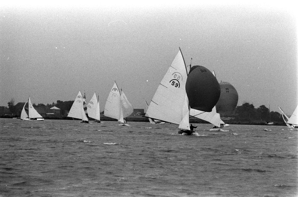 Nederlandse kampioenschappen Regenboogklasse zeilen op Alkmaardermeer, Bestanddeelnr 923-6801