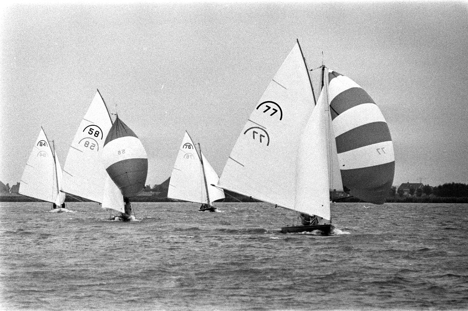 Nederlandse kampioenschappen Regenboogklasse zeilen op Alkmaardermeer overzicht, Bestanddeelnr 923-6794