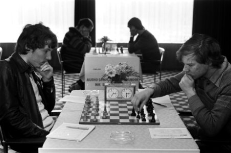 Nederlandse kampioenschappen Schaken in Amsterdam. De broers Rini en Hans Kuyf t, Bestanddeelnr 932-0420