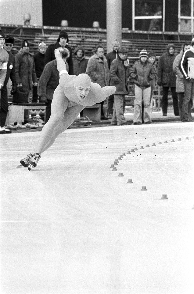 Nederlandse kampioenschappen schaatsen Eindhoven Miel Govaers op de 1000 meter, Bestanddeelnr 929-5811