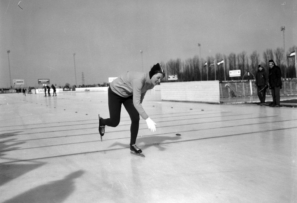 Nederlandse kampioenschappen schaatsen dames allround in Deventer Wil de Beer i, Bestanddeelnr 916-1478
