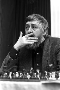 Nederlandse kampioenschappen Schaken in Amsterdam. 2a.3a. Hans Ree tegen Donner , Bestanddeelnr 932-0492