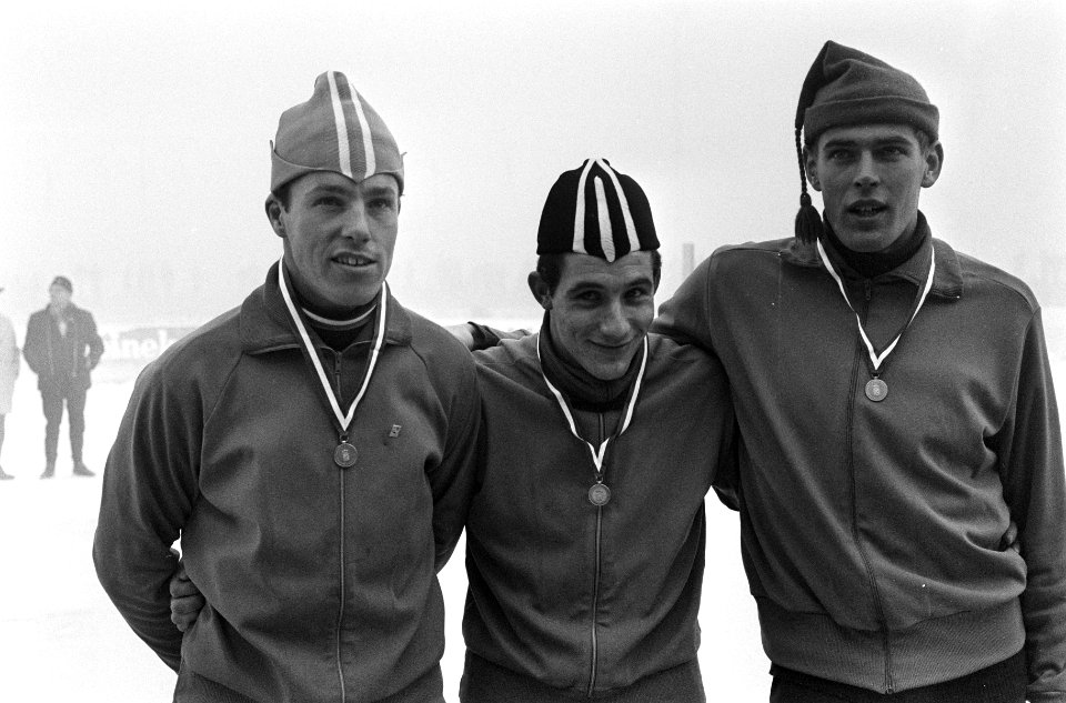 Nederlandse kampioenschappen schaatsen heren allround in Deventer. Vlnr. Rudi , Bestanddeelnr 918-6122