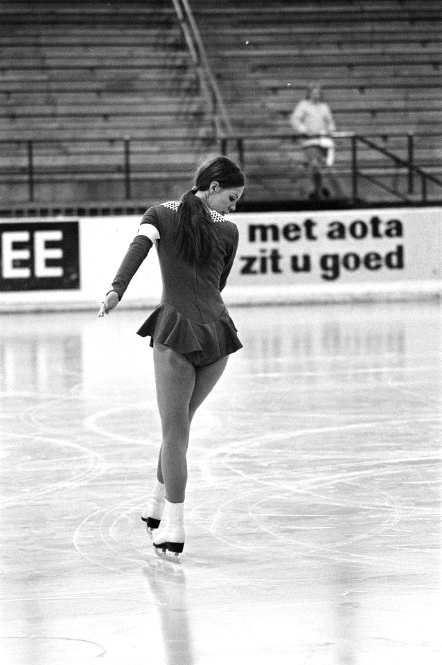 Nederlandse kampioenschappen kunstrijden te Heerenveen. Yvonne Brink, Bestanddeelnr 923-1714