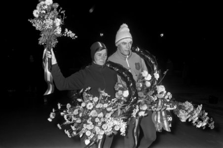 Nederlandse kampioenschappen schaatsen dames en heren te Deventer. Huldiging Sch, Bestanddeelnr 923-1503