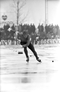 Nederlandse kampioenschappen schaatsen dames en heren te Deventer. Jan Bols in …, Bestanddeelnr 923-1518