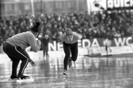 Ned. kampioenschappen schaatsen dames en heren te Deventer. 19 A. Keulen Deelstr, Bestanddeelnr 923-1526