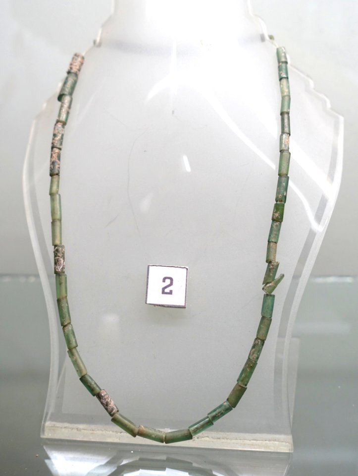Necklace, Giong Ca Vo site, c. 2500 years before present, glass - Museum of Vietnamese History - Ho Chi Minh City - DSC06215