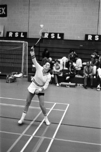 Nederlandse kampioenschappen badminton (Utrecht) Joke van Beusekom in aktie, Bestanddeelnr 928-9328