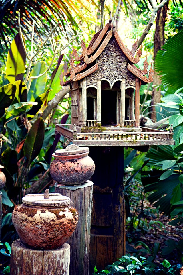 Cottage park stone house