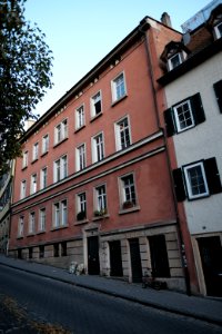 Neckarhalde-mehrere-haeuser-3