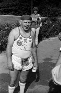 Nederlandse kampioenschappen 25 kilometer hardlopen in Winschoten, Bestanddeelnr 927-3913