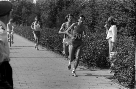 Nederlandse kampioenschappen 25 kilometer hardlopen in Winschoten, Bestanddeelnr 927-3909