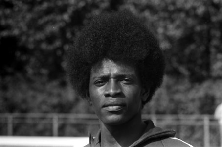 Nederlandse Jeugd atletiekkampioenschappen te Amsterdam, Roy Sedoc won verspring, Bestanddeelnr 926-5045
