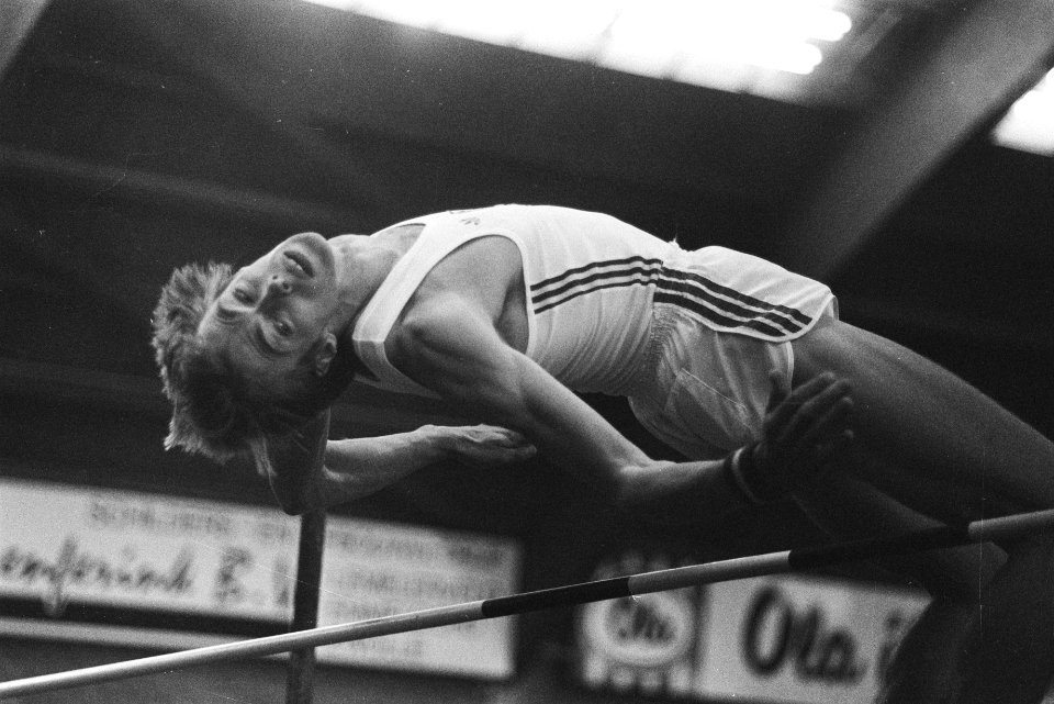 Nederlandse Indoor atletiekkampioenschappen in Zwolle Ruud Wielart , hoogspring, Bestanddeelnr 930-1050
