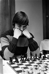 Nederlandse kampioenschap Schaken in Amsterdam. Van der Wiel in aktie, Bestanddeelnr 932-0384