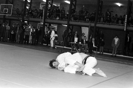 Nederlandse judokampioenschappen 1971 in Haarlem nr. 15 Geursen tegen De Jongh, Bestanddeelnr 924-2257