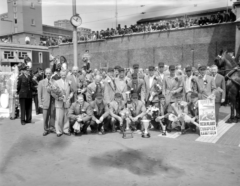 Nederlandse honkbalteam zegetocht door Amsterdam, Bestanddeelnr 907-8997