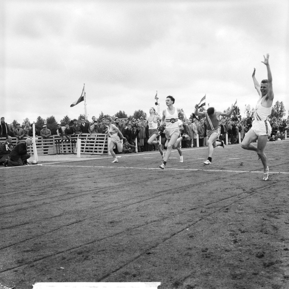 Nederlandse jeugdkampioenschappen atletiek in Delft (Bas, Esen, Stam en Luitjes), Bestanddeelnr 914-0853